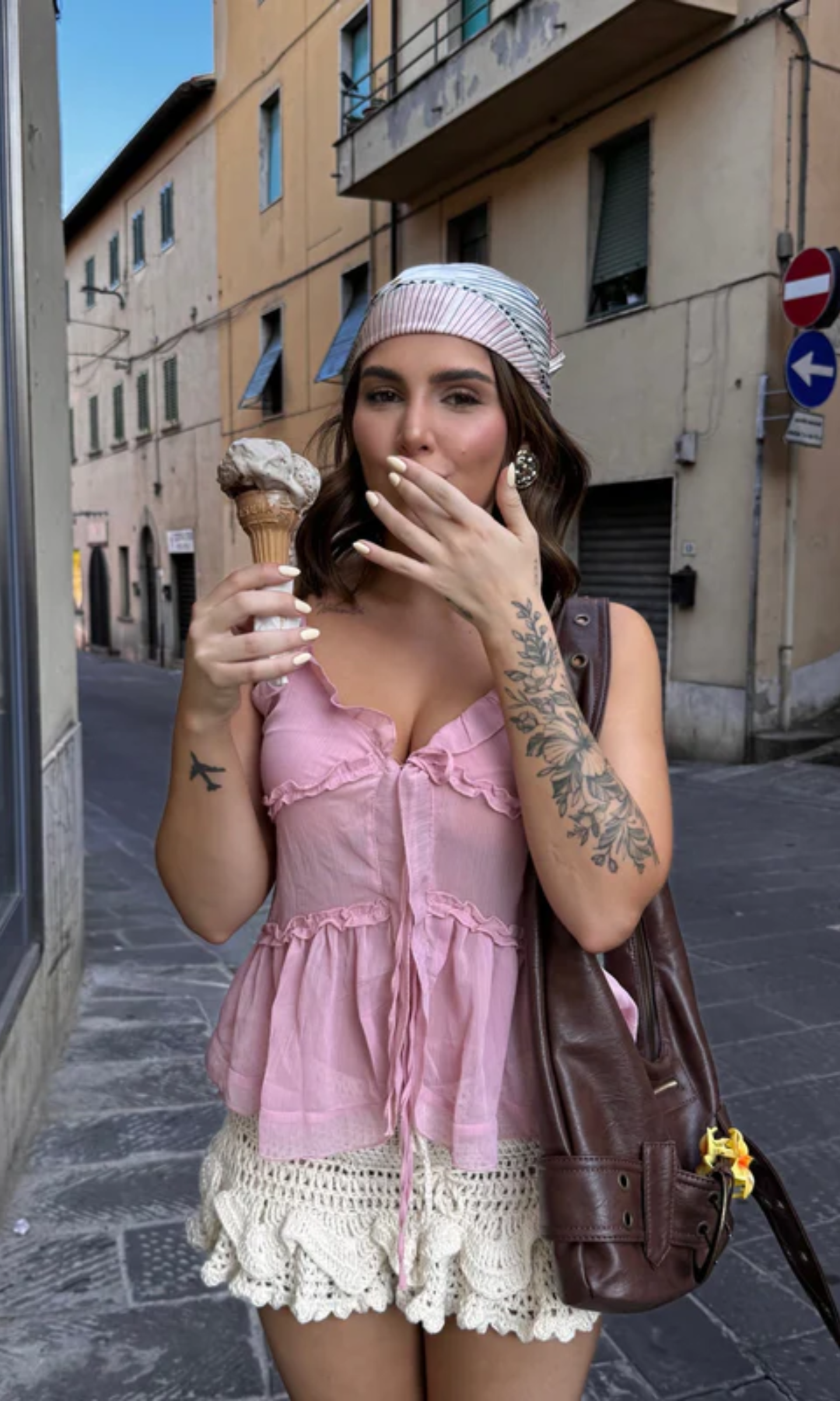 Alondra – Adjustable tie detail – Sleeveless ruffle top-10174848336199-Ivory Ombre