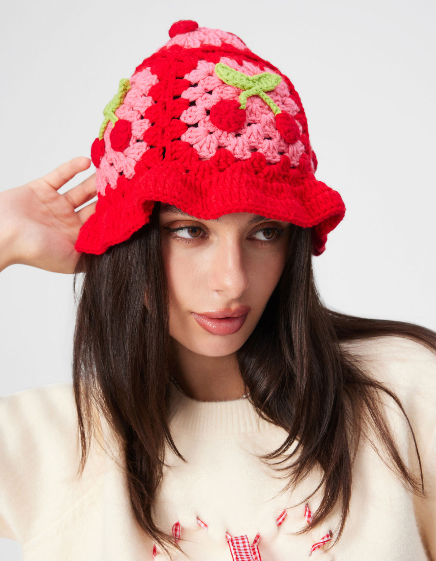 Frambella – Strawberry motif – Crochet hat-10174849777991-Ivory Ombre