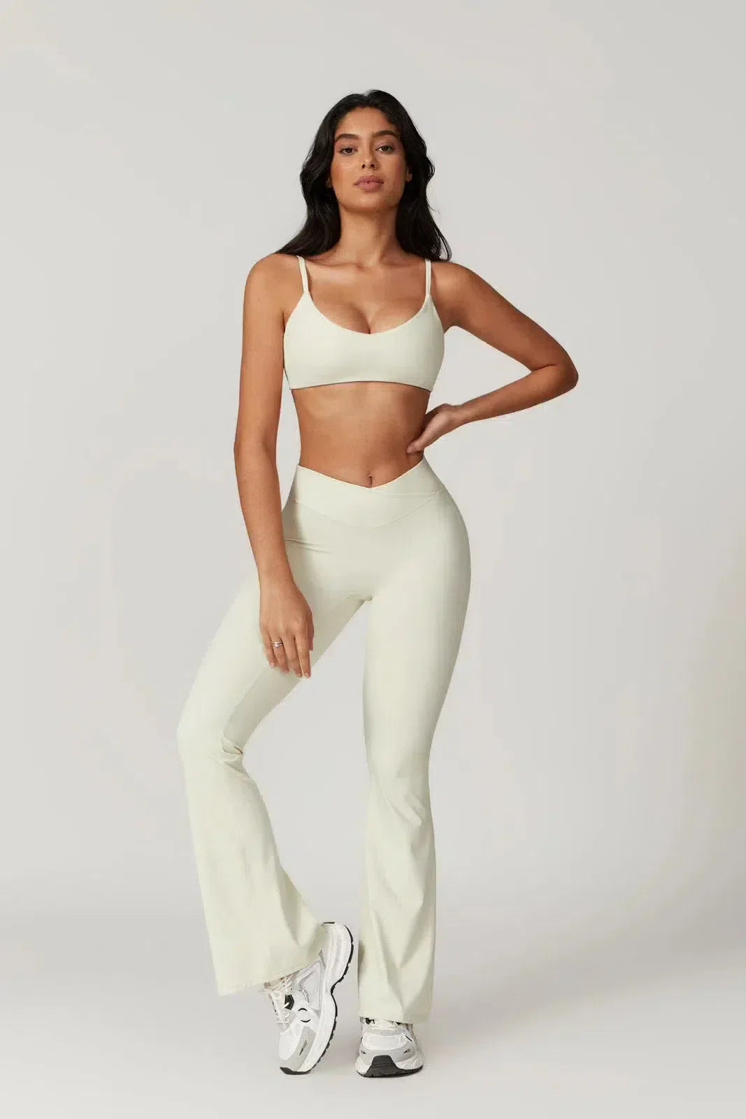 Palmira – U-neckline – Sports bra & flared leggings set-10174790009159-Ivory Ombre