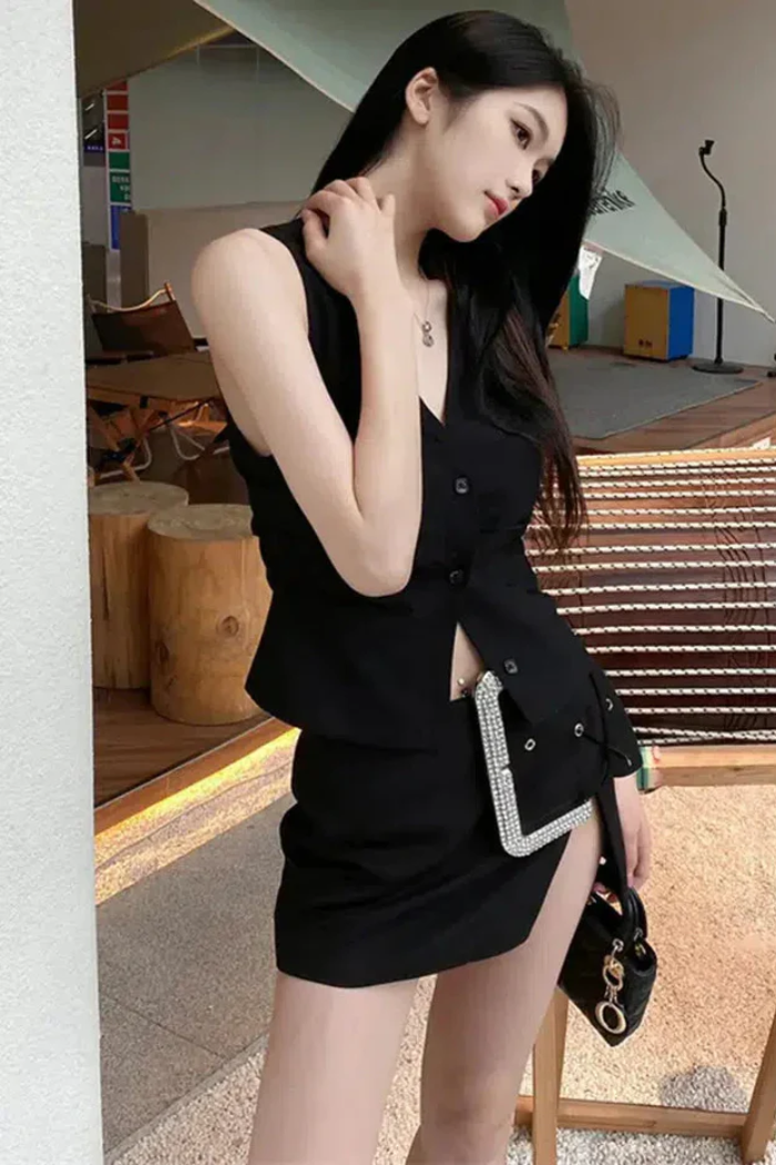 Zeno – Crystal buckle detail – High-split mini skirt-10174843683143-Ivory Ombre