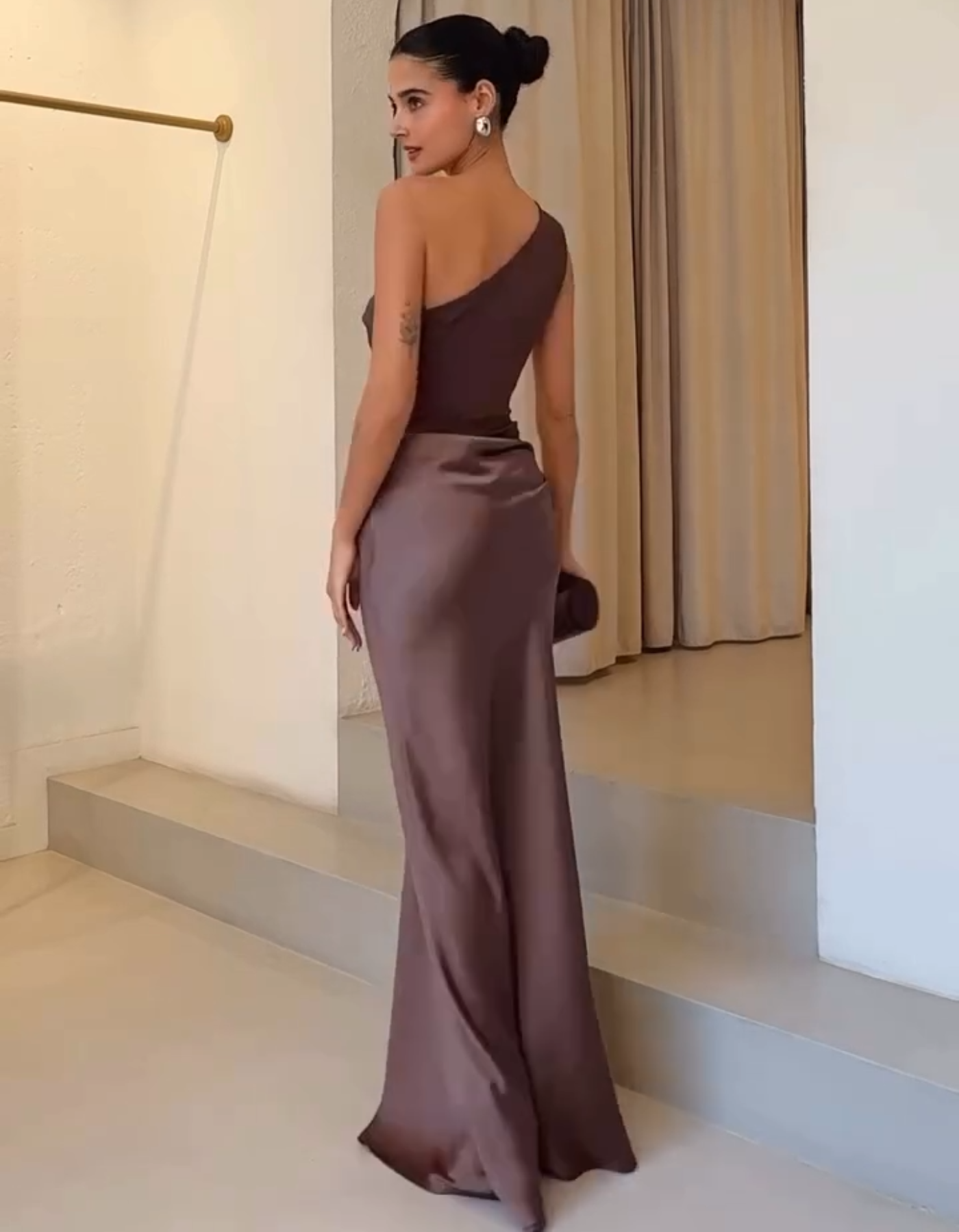 Amaretta – Sculpted drape – Satin evening gown-10174863311175-Ivory Ombre