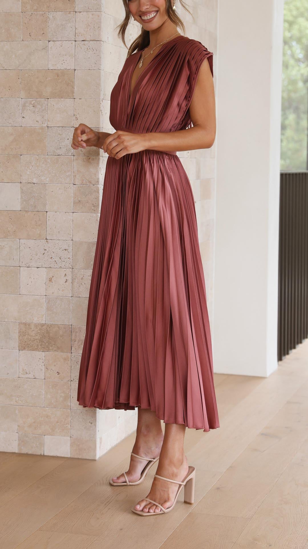 Amelisse – Pleated grace – V-neck midi dress-10174859018567-Ivory Ombre
