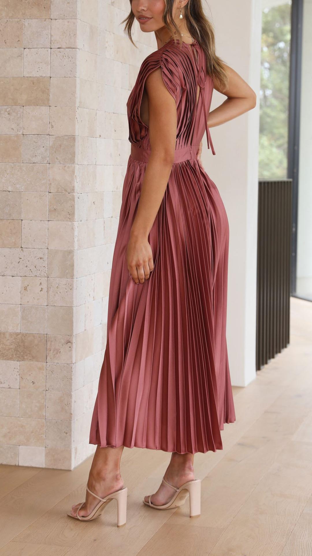 Amelisse – Pleated grace – V-neck midi dress-10174859018567-Ivory Ombre
