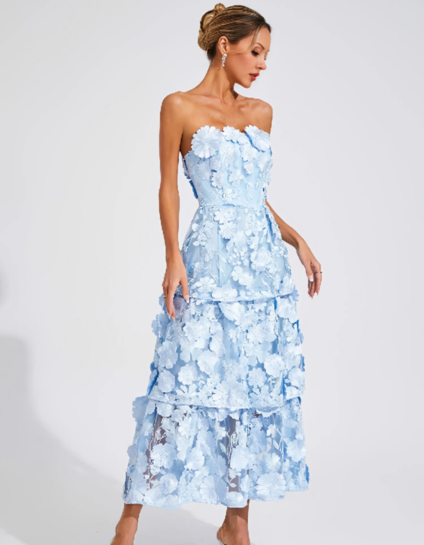 Avelisse – 3D floral tiers – Strapless midi dress-10174863671623-Ivory Ombre