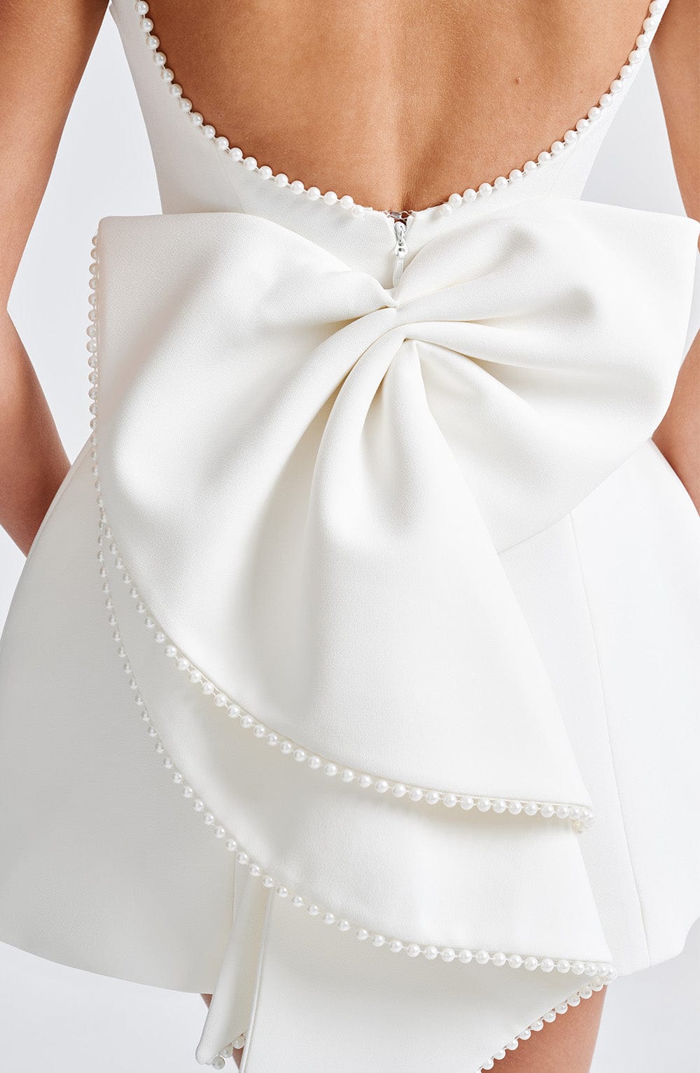 Bellanina – Pearl trim bow-back – Mini dress-10187127554375-Ivory Ombre