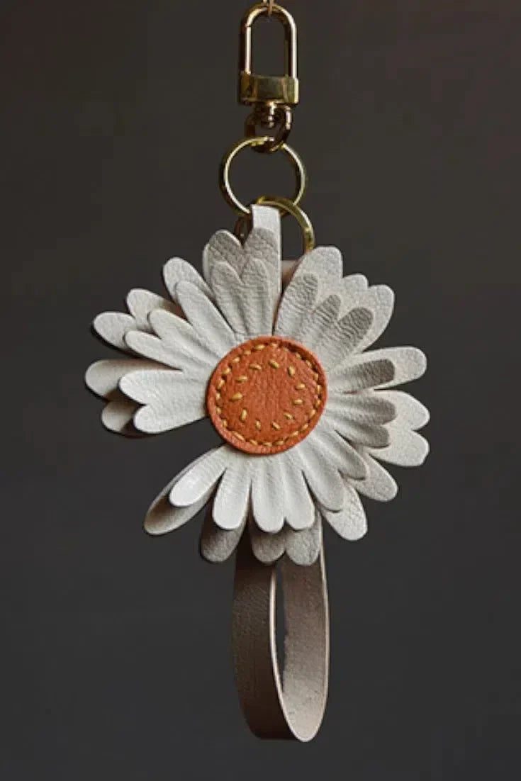 Daisy – Floral design – Bag charm-10174678303047-Ivory Ombre