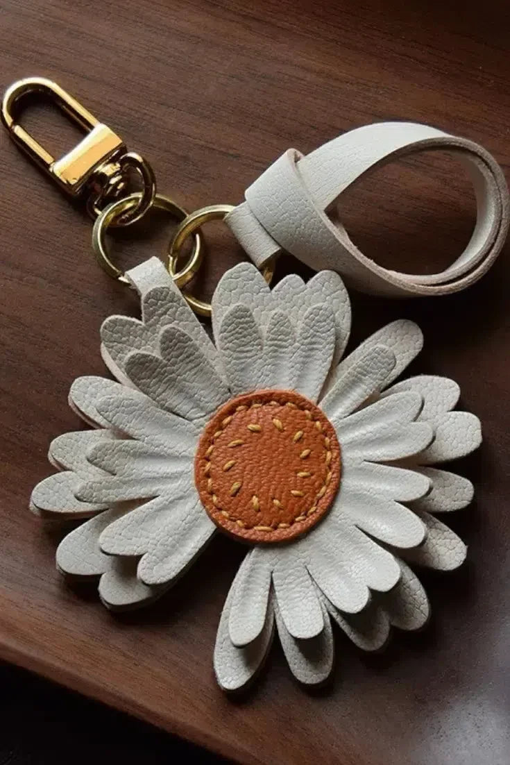 Daisy – Floral design – Bag charm-10174678303047-Ivory Ombre