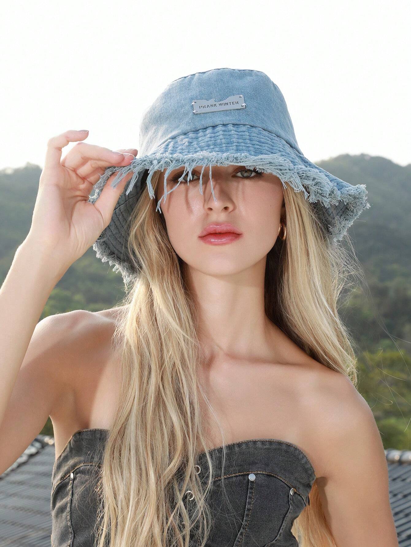 Lioré – Distressed edge – Washed denim bucket hat-10174850531655-Ivory Ombre