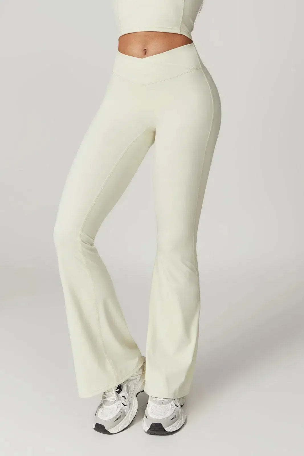 Mila – High-waisted fit – Gym-ready flared leggings-10174784438599-Ivory Ombre
