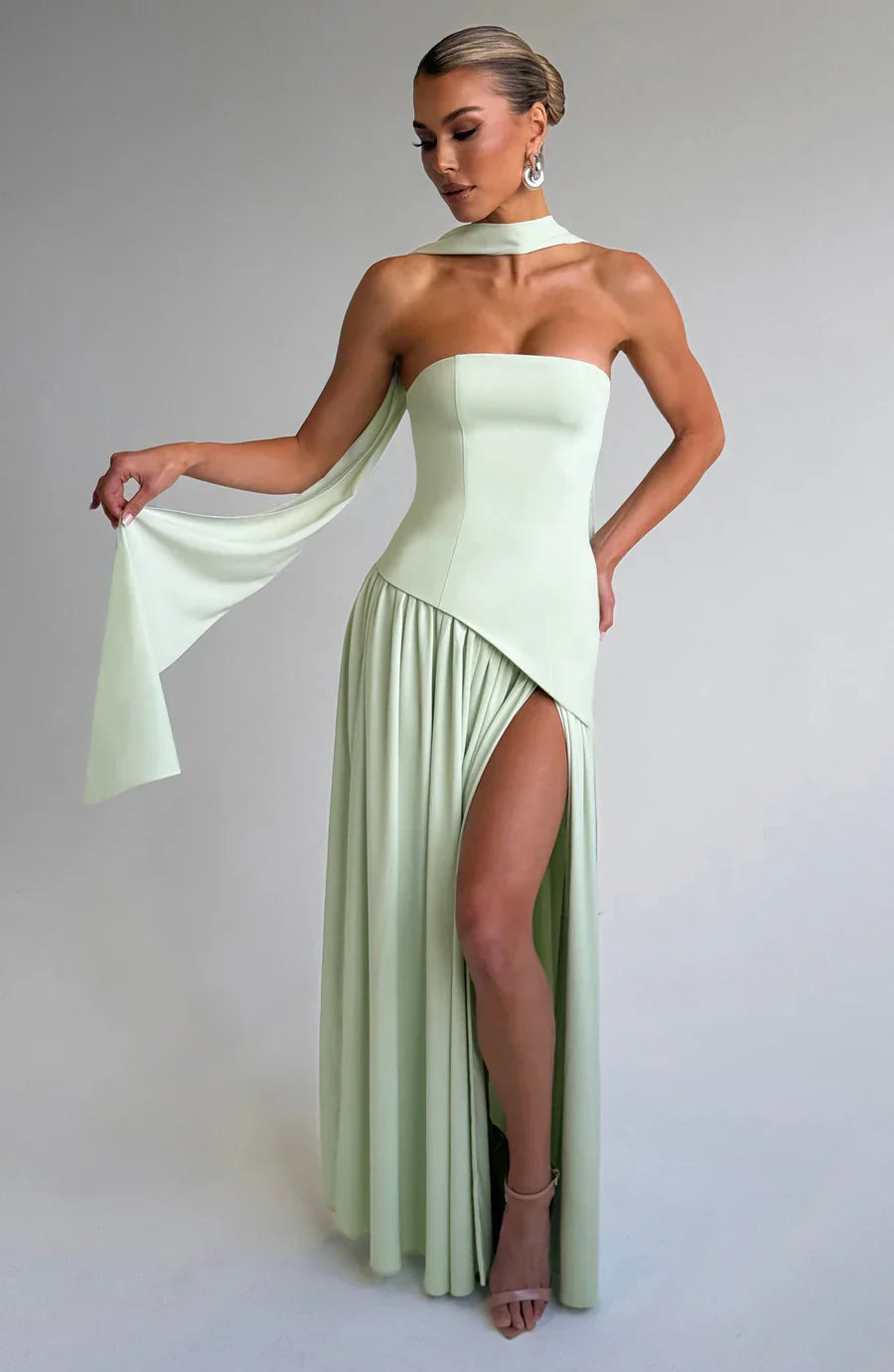 Olivia – Sculpted slit silhouette – Evening gown-10183329907015-Ivory Ombre