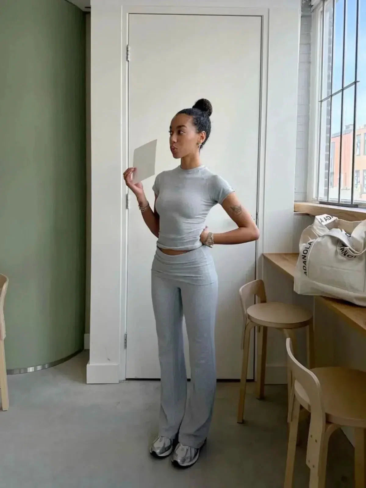Ovidia – Slim-fit top & high-waist flare pants – Two-piece set-10174846435655-Ivory Ombre