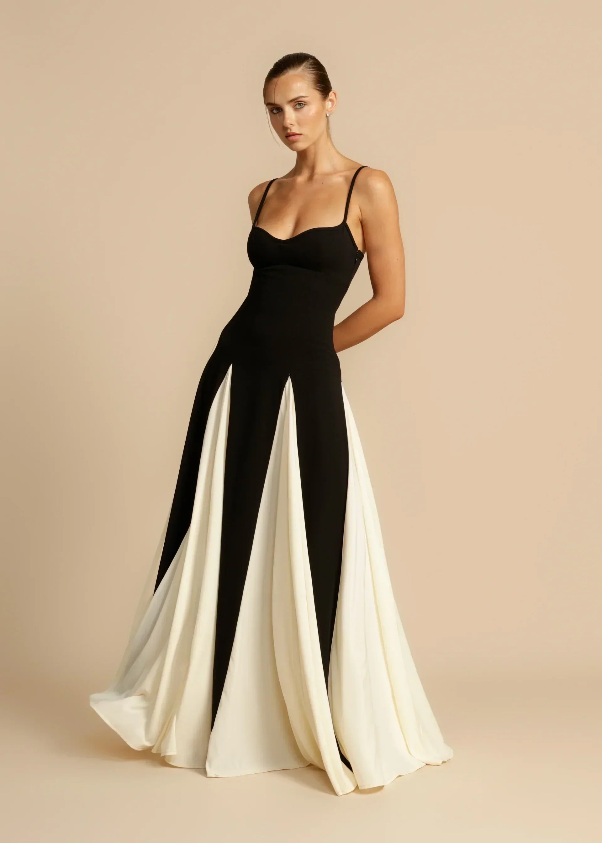 Roxaria – Sculpted silhouette – Bodycon dress-10174740070727-Ivory Ombre
