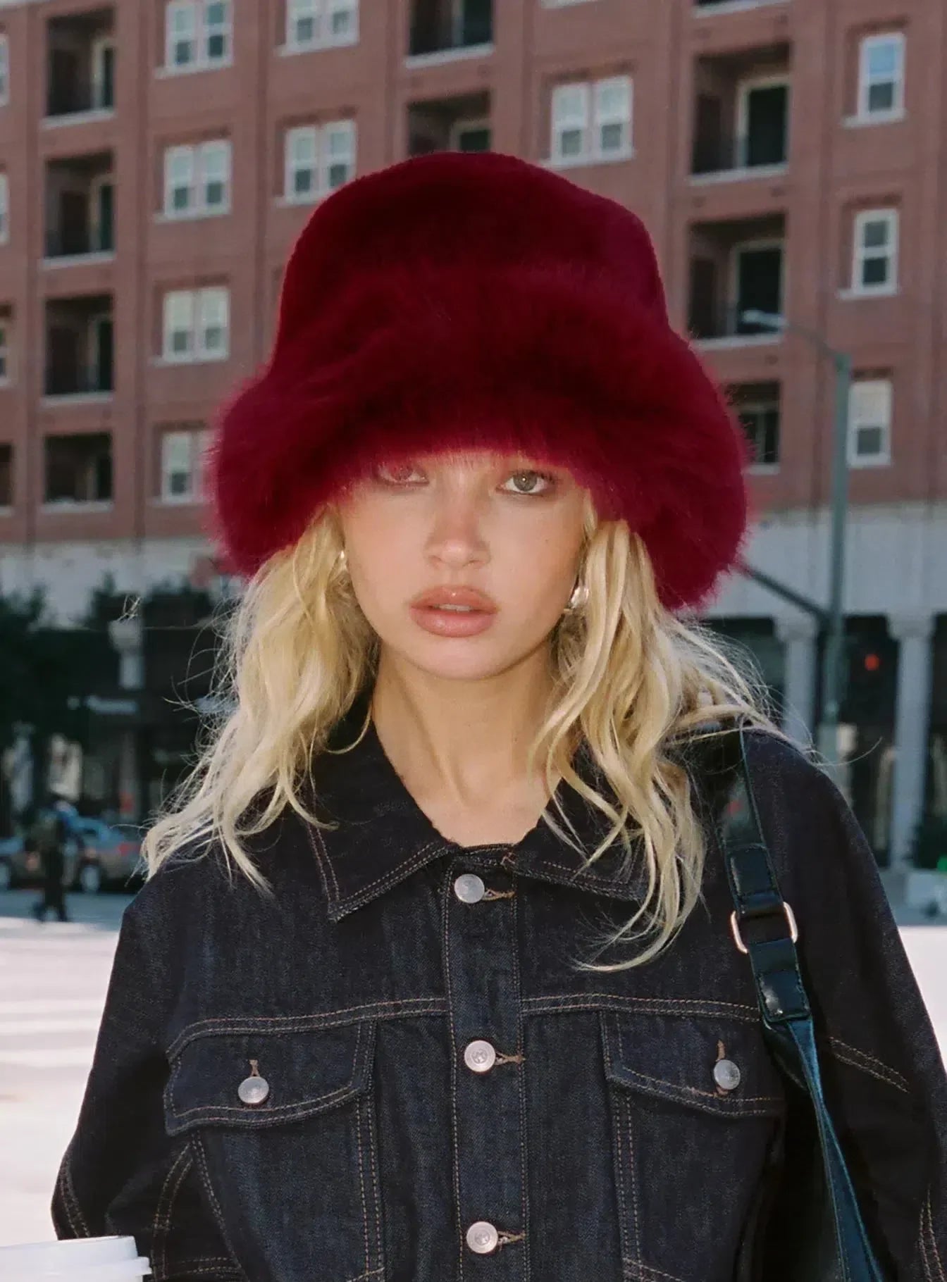 Selisara – Red plush – Bucket hat-10174657003847-Ivory Ombre