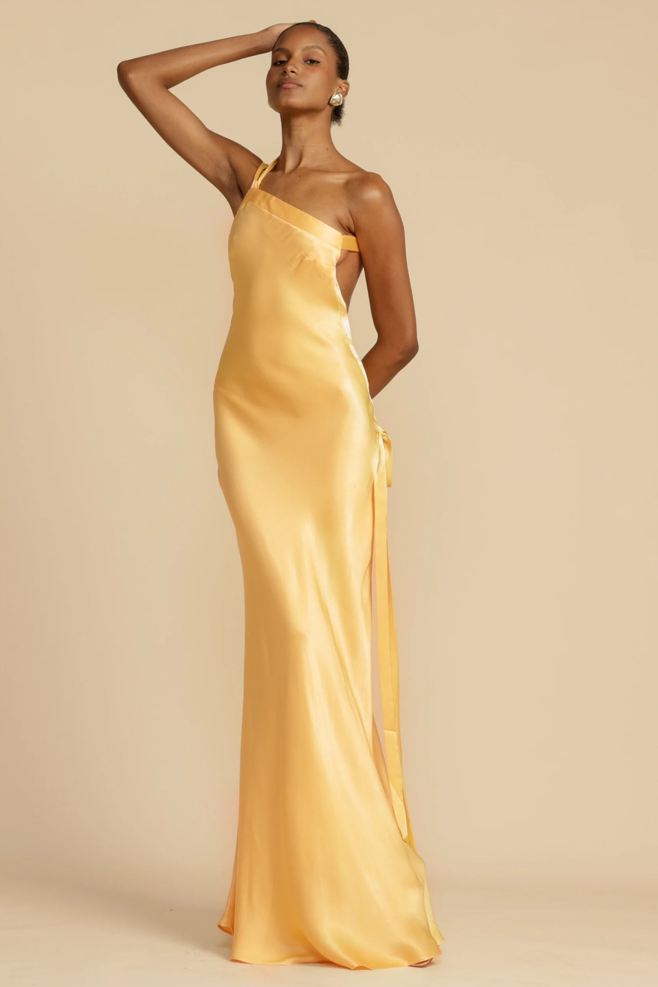 Solellisse – Satin finish – One-shoulder gown-10174857904455-Ivory Ombre
