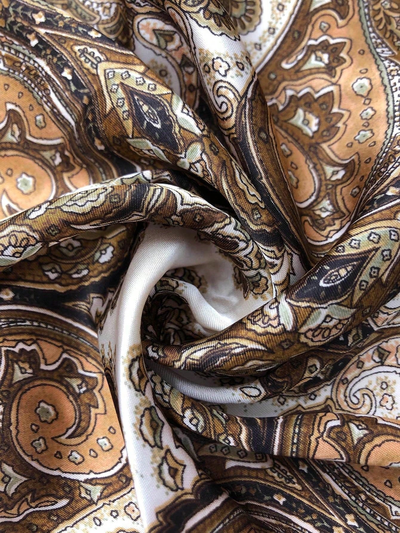 Solenne – Baroque paisley – Head Scarf-10174848598343-Ivory Ombre