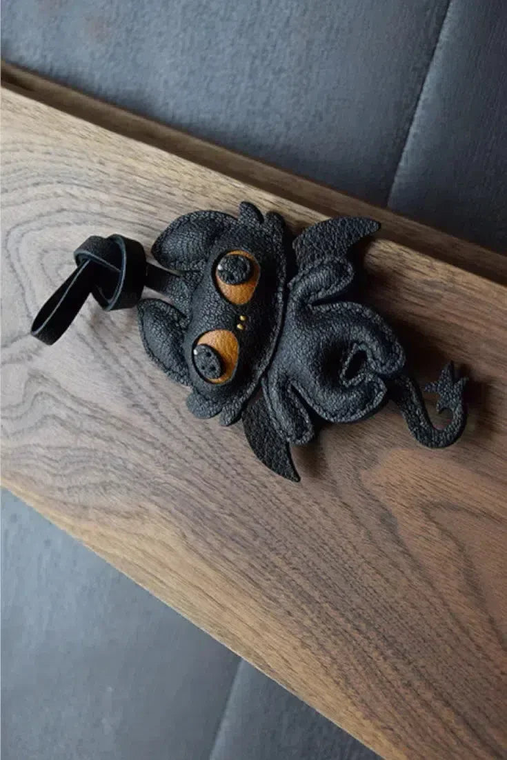 Toothless – Mystical style – Bag charm-10174677418311-Ivory Ombre