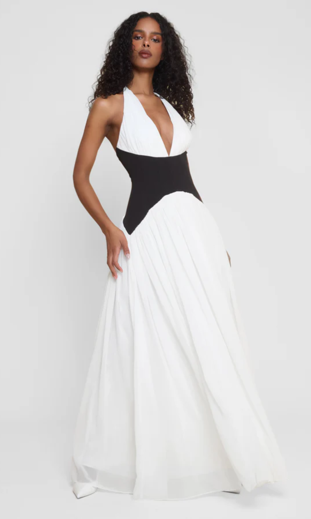 Valdéa – Sculpted waist – Halter evening gown-10174850924871-Ivory Ombre