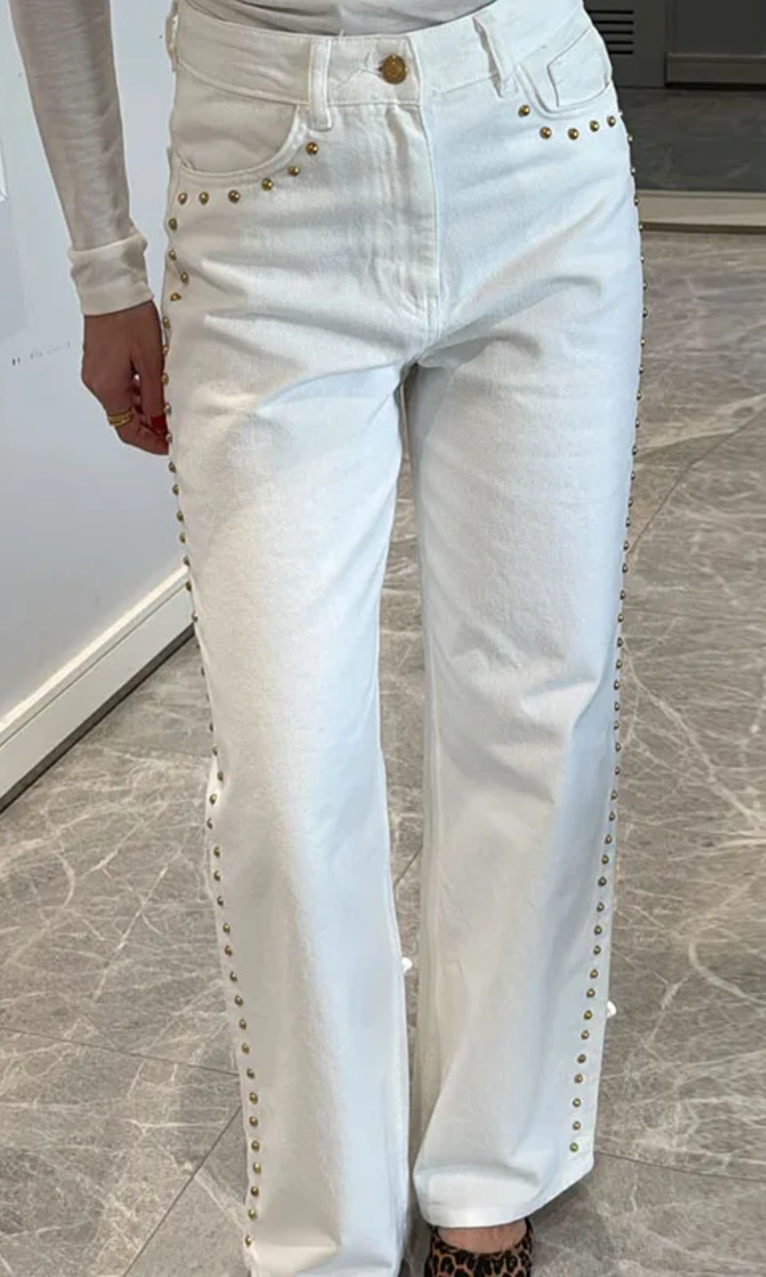Valdenza – Gold stud trim – Straight leg jeans-10174848172359-Ivory Ombre